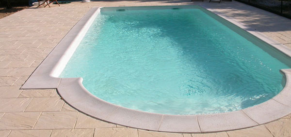 Création piscine béton à Toulouse