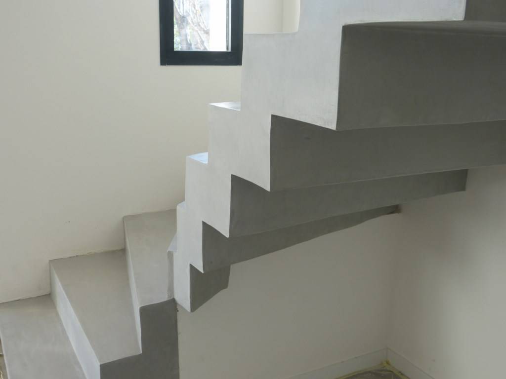 Création d'escalier en béton Lapeyrouse-Fossat